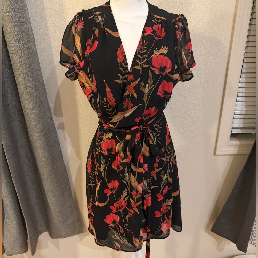 🌹 Yumi Kim Floral Wrap Dress – Size Large 🌹